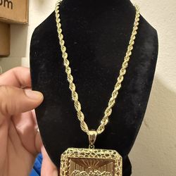 10 Kt Gold Rope Chain