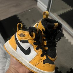 Toddler Shoes Size 6c 