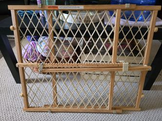 Evenflo indoor gate