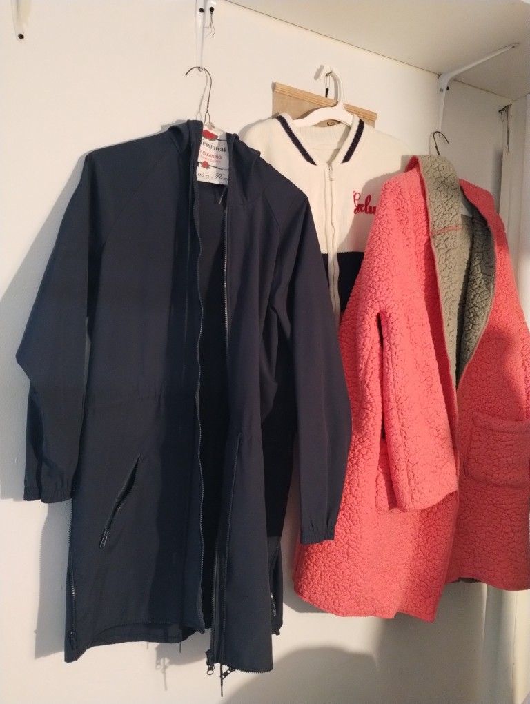 Cardigan De Mujer Size L En Buenas Condiciones Todos Por $8