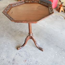 Antique 3 Leg French Provincial Table (Zuk)