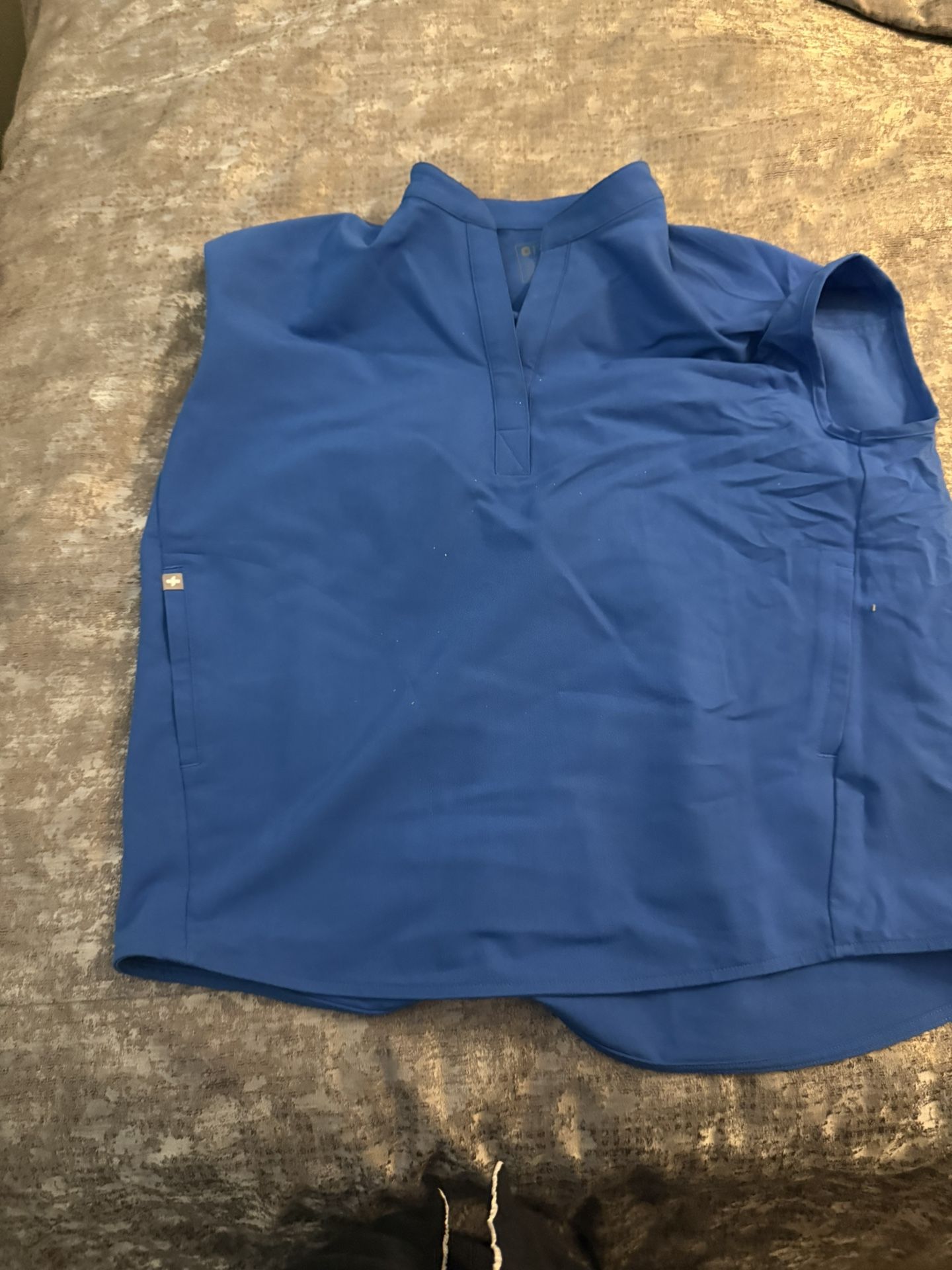Figs Scrub Top