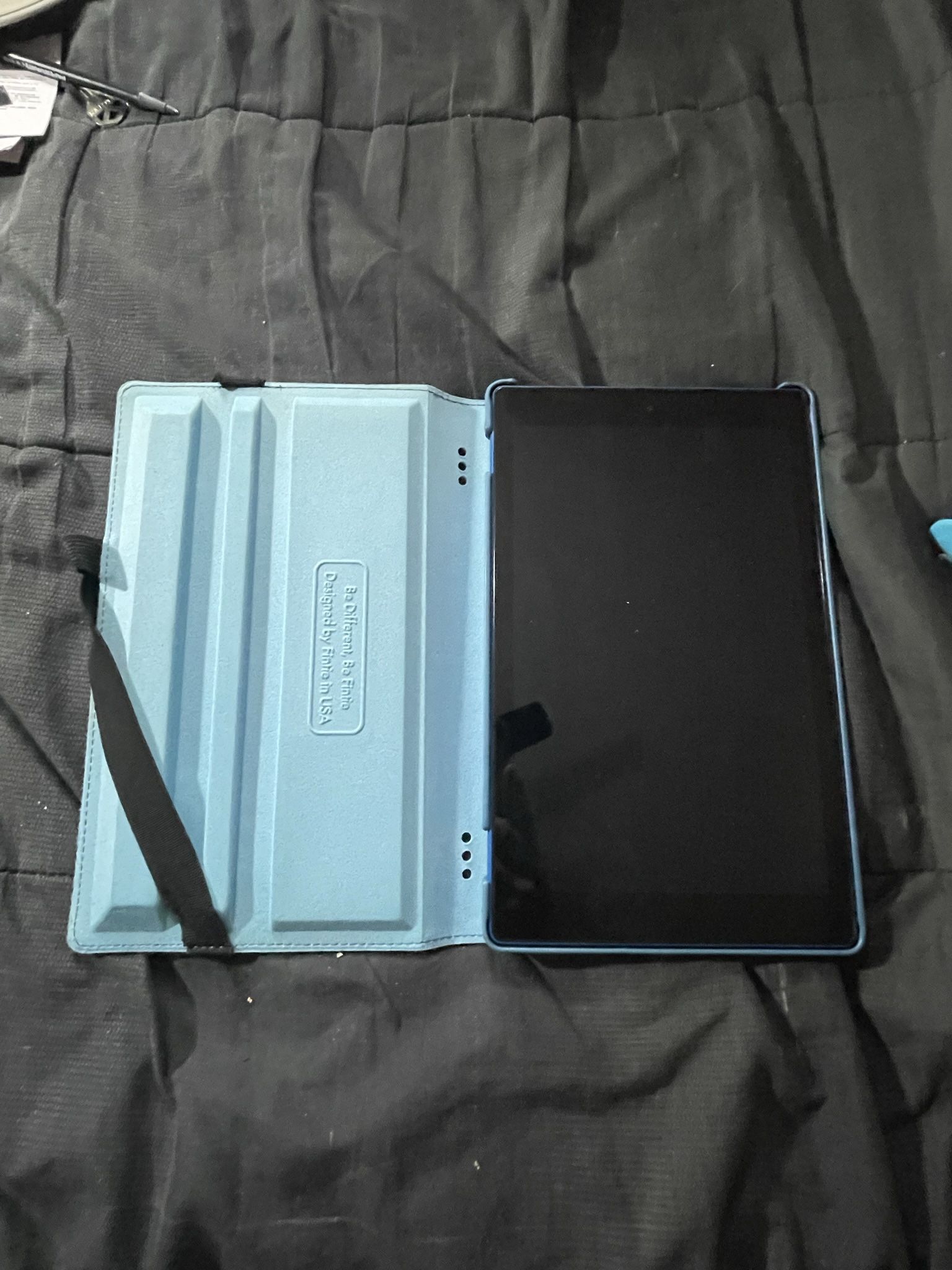 Amazon Kindle Fire HD 10 (7th Generation)