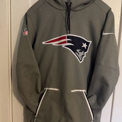 Nike Men’s Therma Fit Patriots Hoodie 