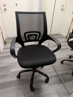 Desk chair