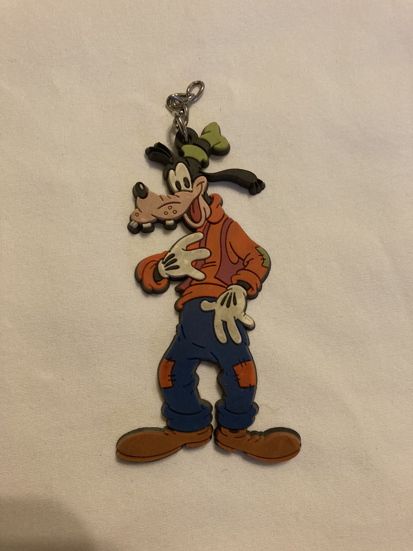 Vintage goofy Disney Mickey Mouse keychain 1980s 90s. From Disneyland park good condition 