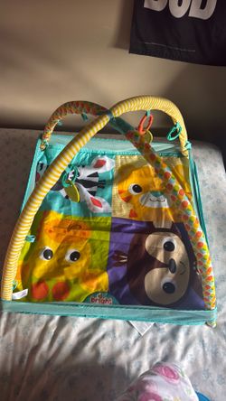 Tummy time play mat