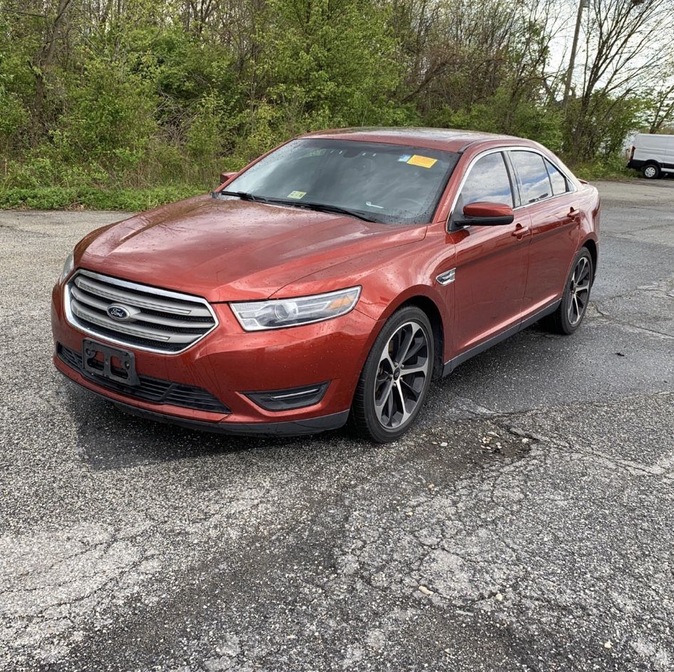 2015 Ford Taurus