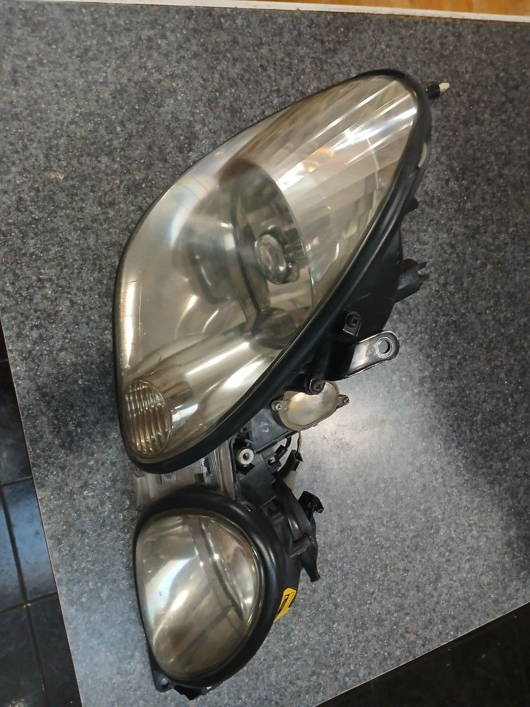 98 2005 Lexus Gs400 headlights