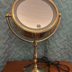 Lighted Vanity Mirror 