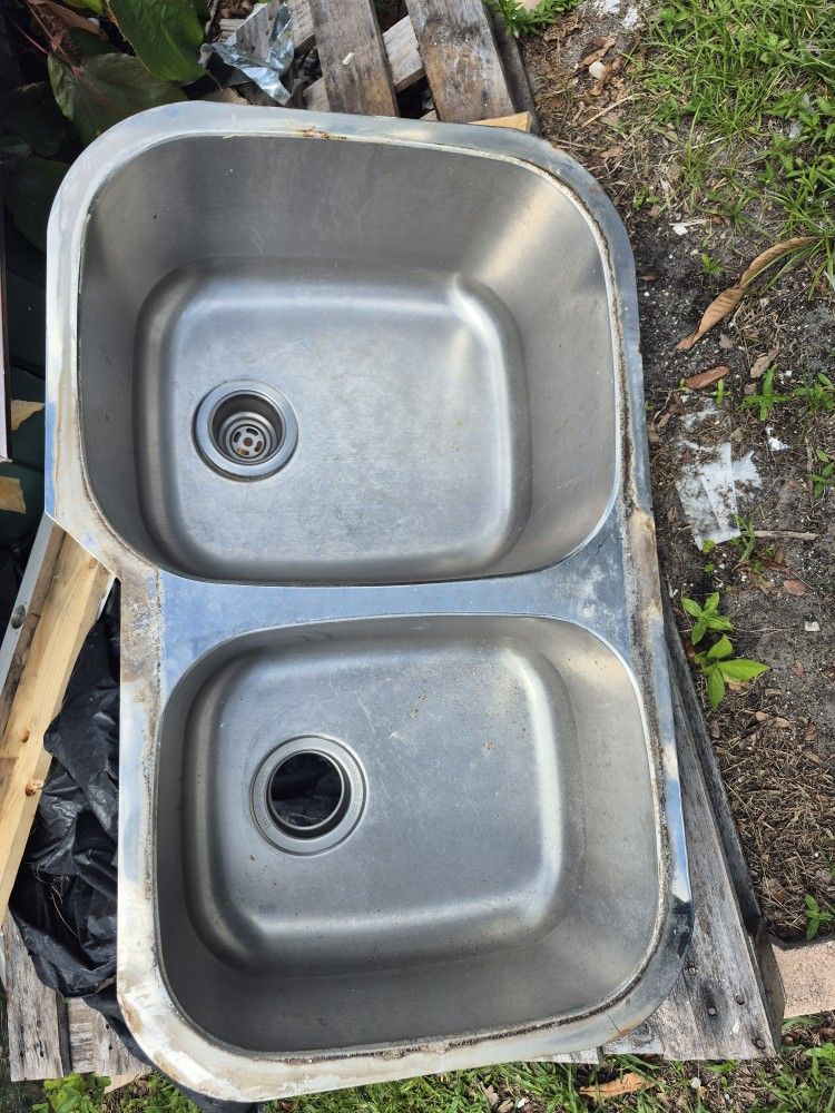 Used Sink