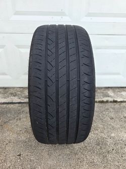 235/40ZR19 NeoTerra NeoSport tire