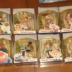 The Island Of Misfit Toys By Enesco Collectible Ornaments. 