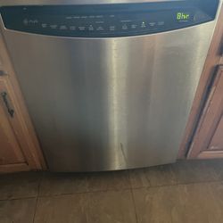 Dishwasher 