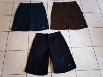 Like new men's Dickies shorts, five pockets, size 36