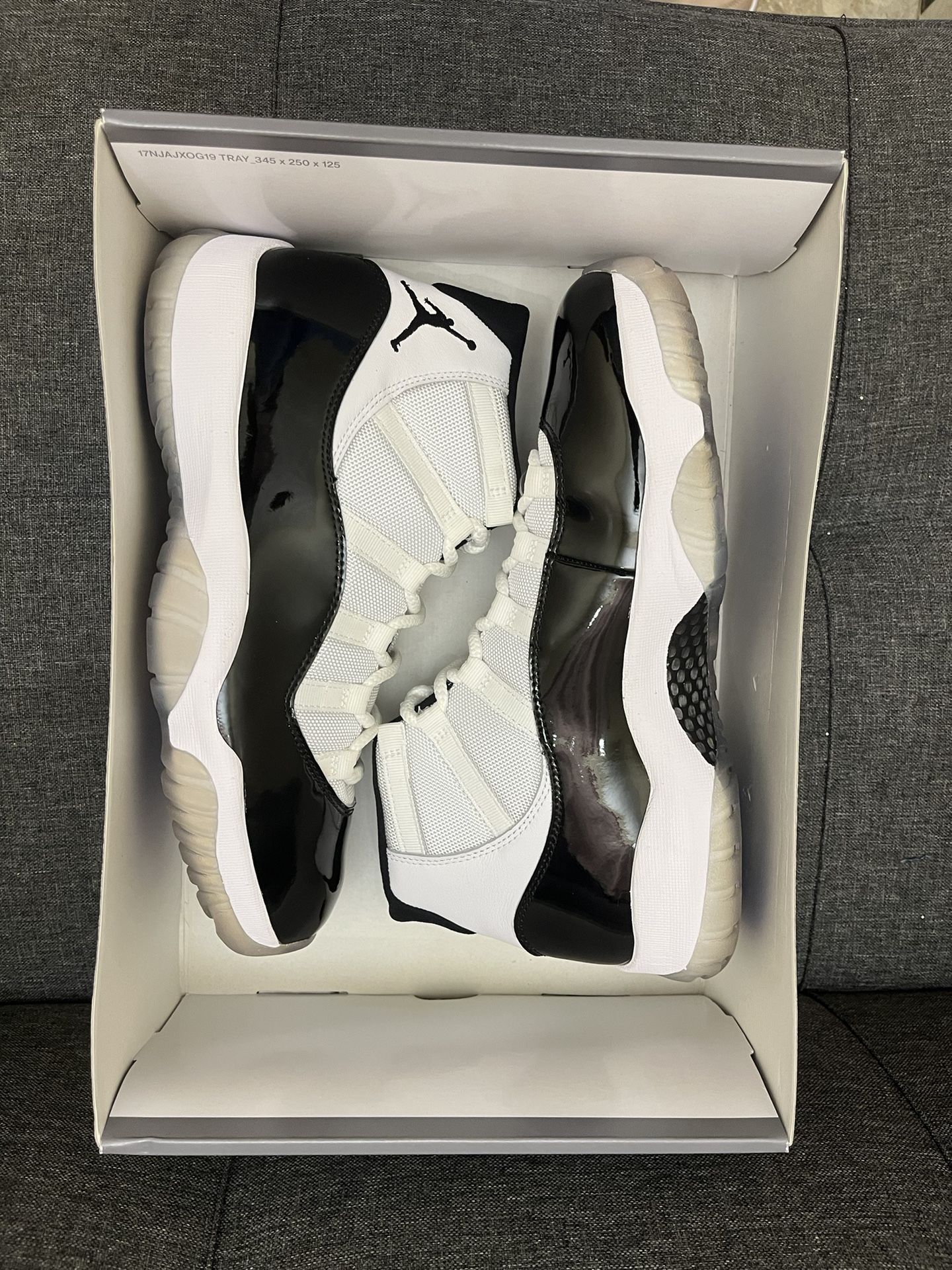 Deadstock Concord 11s Size 9.5