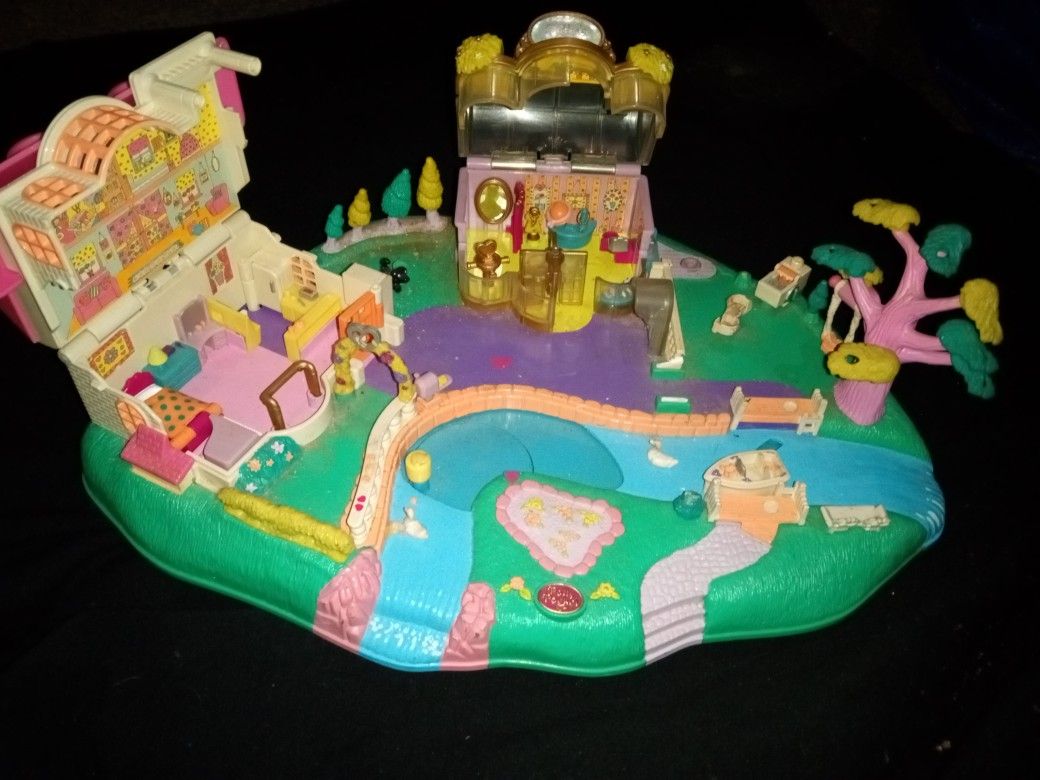 Polly Pocket Playset
