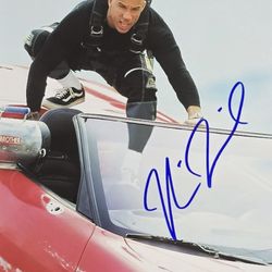 VIN DIESEL ORIGINAL HAND SIGNED AUTOGRAPHED 8x10 PHOTO MINT w/COA OLD STYLE SIG2