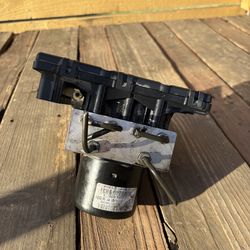 2004 Chrysler crossfire abs pump