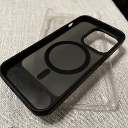 iPhone 14 Pro Case (new)