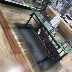 Glass Table w/ rotating wheel to Raise Table