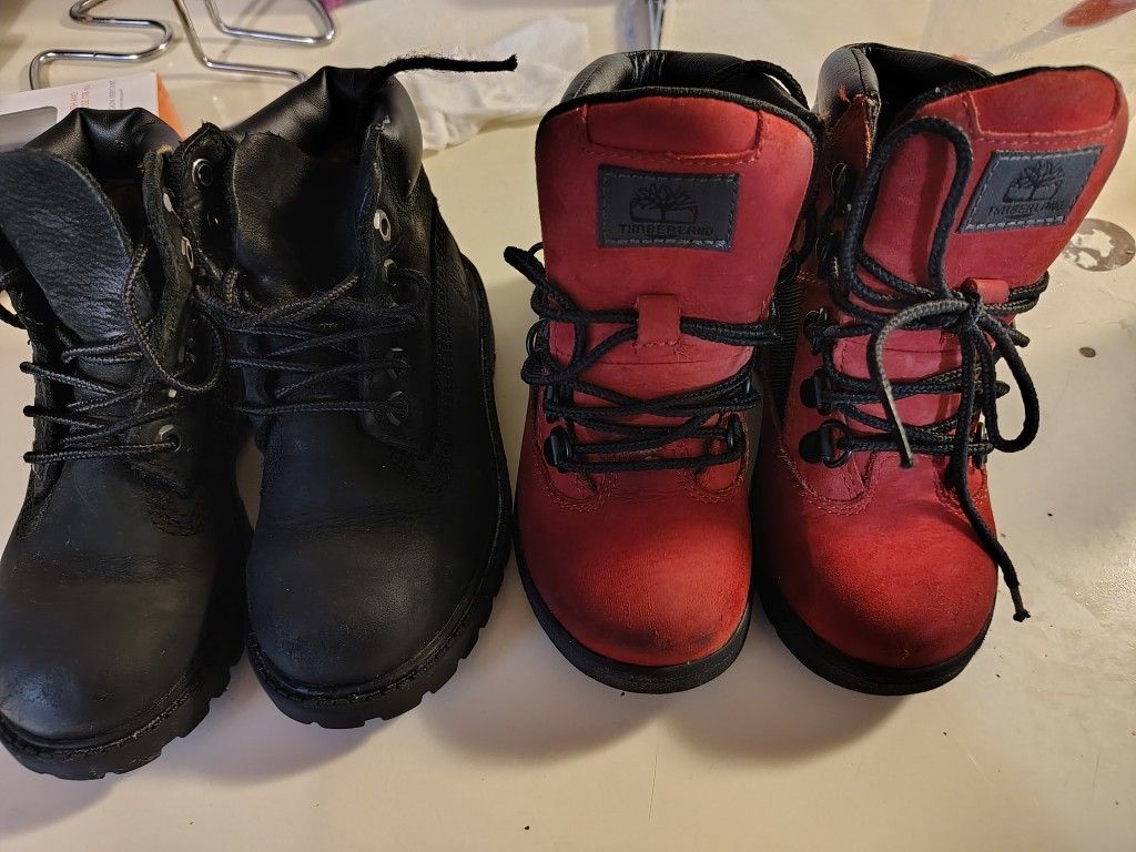 In Decent Shape Tims Boys Size 9 & 11