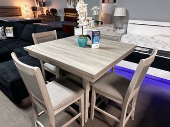 Stunning dining table set! $499 🩶✨
