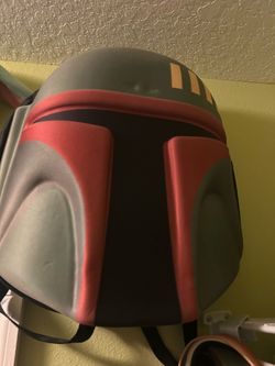Disney parks Star Wars back pack boba fett head