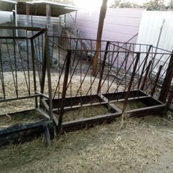 Animal Feeders 