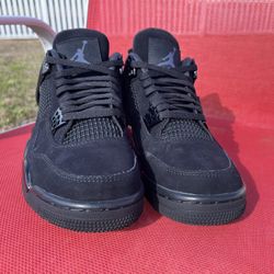 BLACK CAT JORDAN 4 RETRO, 2025
