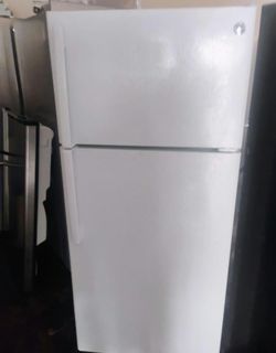 Top Mount Refrigerator White
