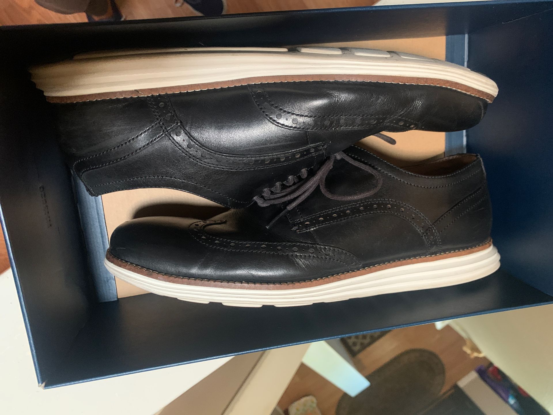 Mens black cole haan size 10.5 ( $30! )