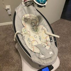 4 Moms Mamaroo Baby Swing