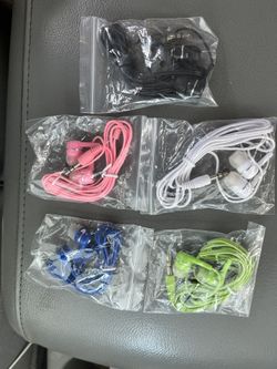 Ear Buds - quantity 19