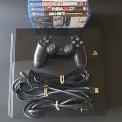 PS4 With Bunch Of Games 