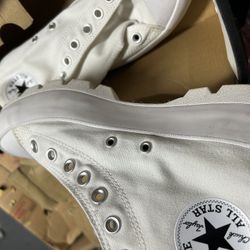 New Converse Shoes Size 9
