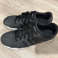 Men’s Adidas Sneaker