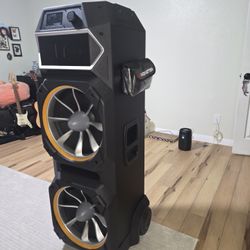 New Speaker Comes With 🎤 