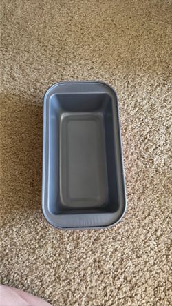 New nonstick loaf pan