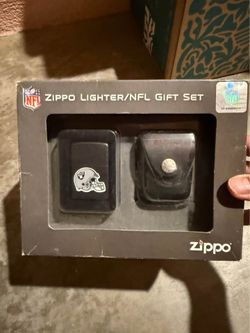 Las Vegas Oakland Raiders Zippo Lighter with Gift Pouch