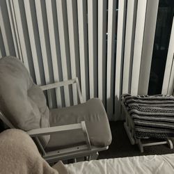 Rocking Chair 