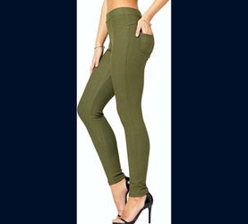 Conceited Women's Ava Stretch Soft High Waist Capri Jeggings for
