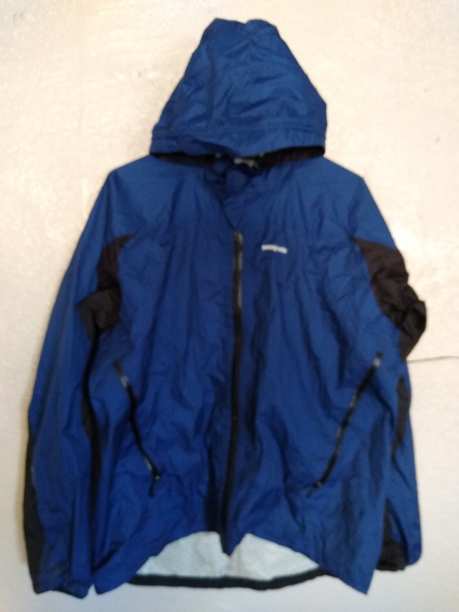 Patagonia windbreaker jacket