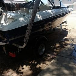 2022 Bayliner 16 ft 15 hours on motor