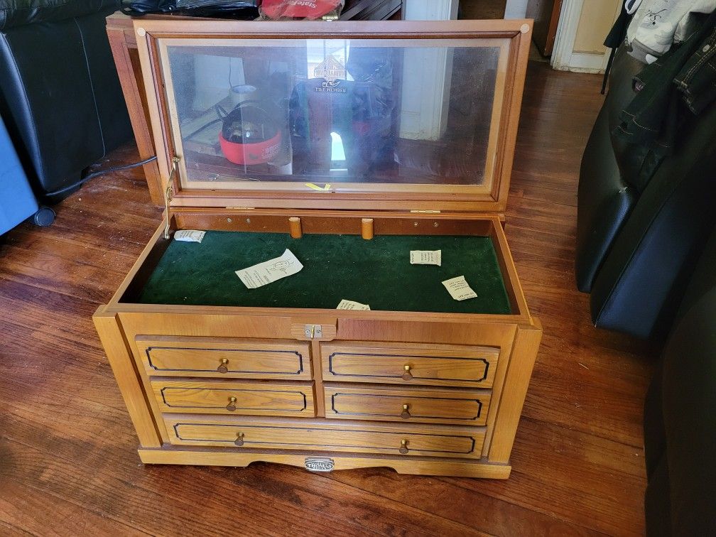 Handyman Lifetime of America Wood Toolbox