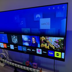 LG 42” C1 OLED MINT CONDITION 3840x2160 120HZ