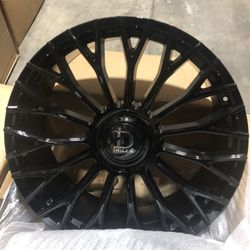 Brand New Wheels Dolce Roma (24x10) (+25) (6x135/6x139.7) ($1799 for 4 rims)
