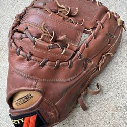 Zett Baseball Glove First Baseman Glove In Solid Condition Have More Equipment Available 
