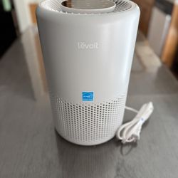 LEVOIT Air Purifier (Model: Core 200S)