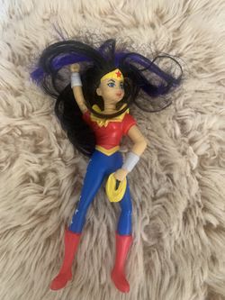Small Wonder Woman Figure
